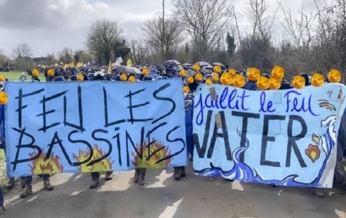 Manifestation à Sainte-Soline