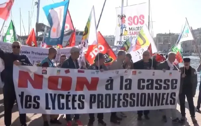 Non à la casse des lycées professionnels