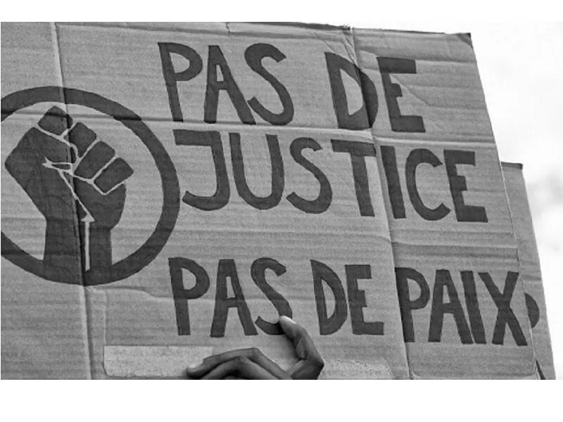 Pancarte : Pas de justice Pas de paix