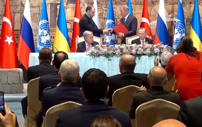 Cérémonie de signature de l'initiative sur les céréales de la Mer noire © Umut Çolak