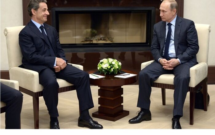 Vladimir Poutine et Nicola Sarkozy en 2015 © Пресс-служба Президента России