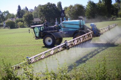 Épandage de pesticides © CD78-N.DUPREY