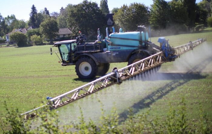 Épandage de pesticides © CD78-N.DUPREY