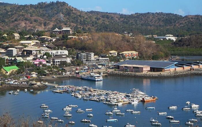 Mayotte Mamoudzou © Mamoudzou Uploaded by AlbertHerring David Stanley from Nanaimo, Canada