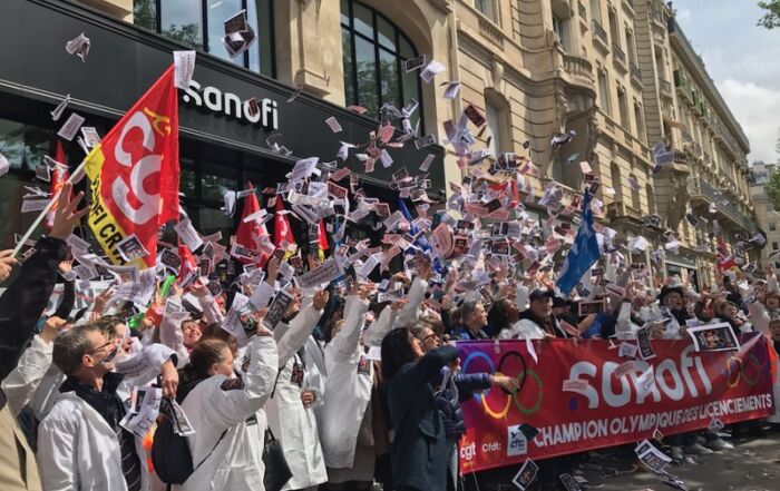 Manifestation de salariés de Sanofi devant le siège social de Sanofi, à Paris 16ᵉ, le mardi 30 avril 2024 © F.Sitel