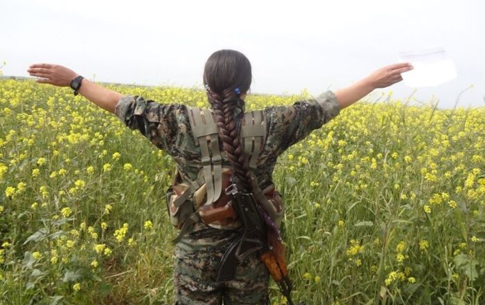 Combattante kurde des YPG © Kurdishstruggle