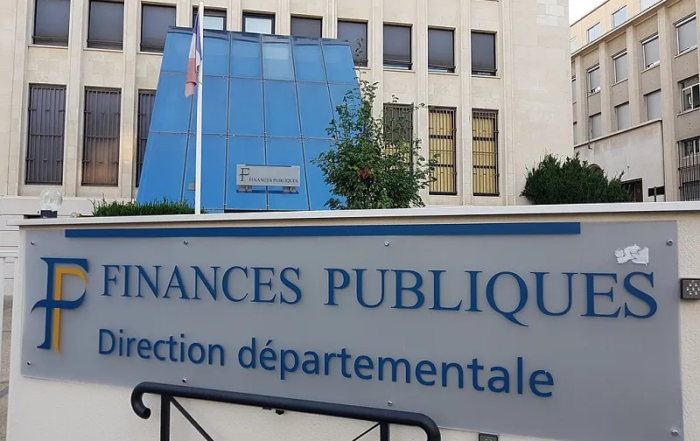 Centre des finances publiques — impôts © Moktarama