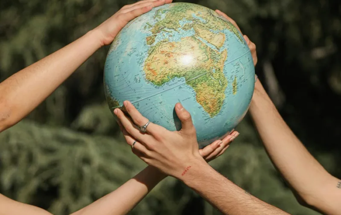 Partage du monde © pexels