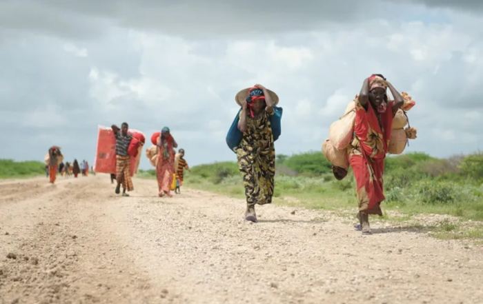 Des femmes fuient le Soudan ©Tobin Jones Rawpixel
